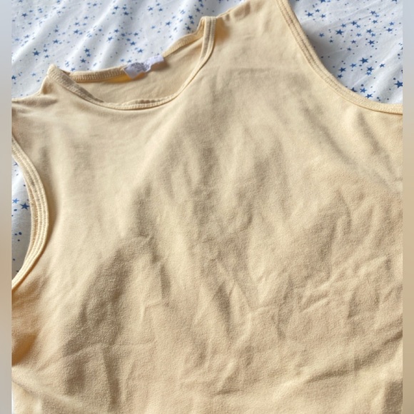 Women’s Ardene Basic’s cropped tank. In great condition! - Picture 2 of 3